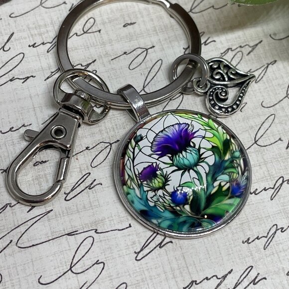 Scottish Thistle Keychain Key Claddagh Heart Gift Box Necklace Irish Christmas - Picture 2 of 13